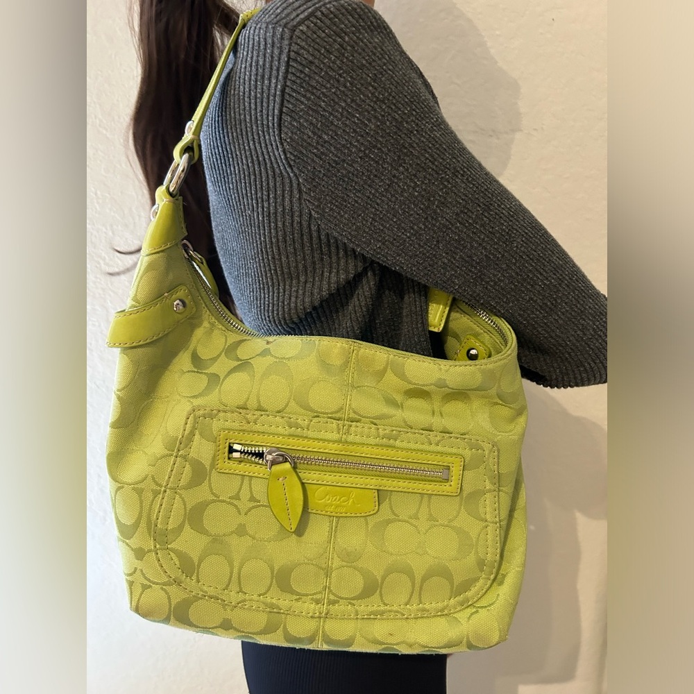 Vintage Coach Green Shoulder Bag/Women’s purse